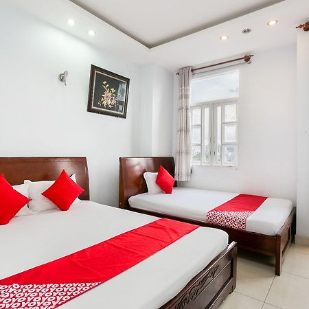 Oyo 130 Tuan Long Hotel مدينة هوشي منه المظهر الخارجي الصورة