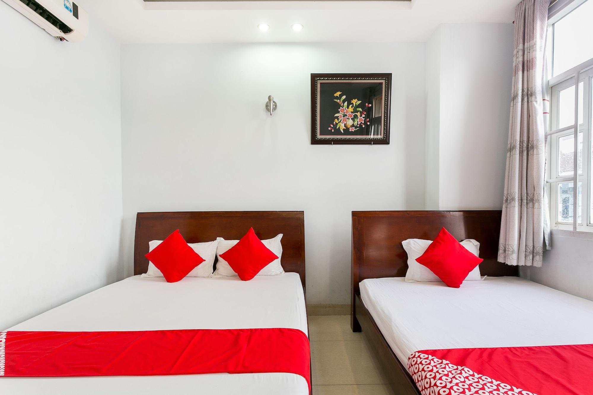 Oyo 130 Tuan Long Hotel مدينة هوشي منه المظهر الخارجي الصورة