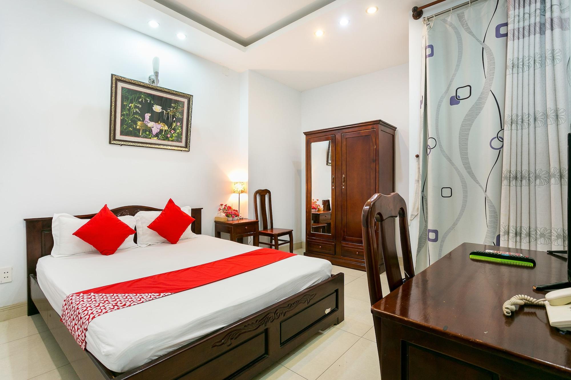 Oyo 130 Tuan Long Hotel مدينة هوشي منه المظهر الخارجي الصورة