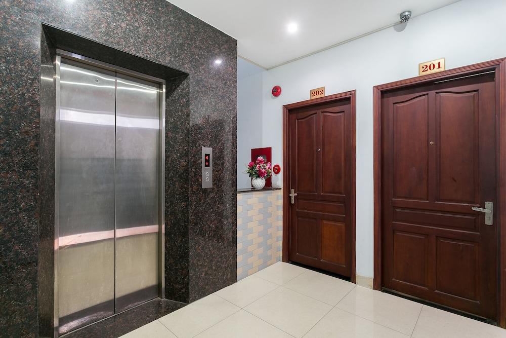 Oyo 130 Tuan Long Hotel مدينة هوشي منه المظهر الخارجي الصورة