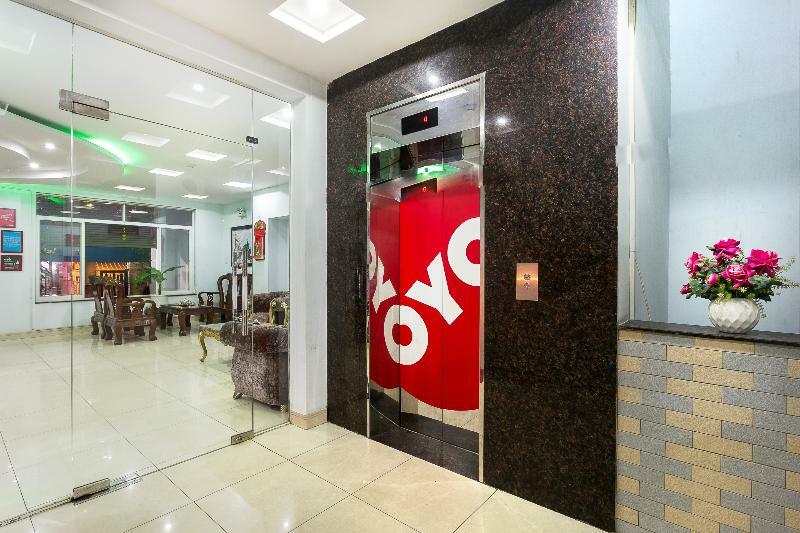 Oyo 130 Tuan Long Hotel مدينة هوشي منه المظهر الخارجي الصورة