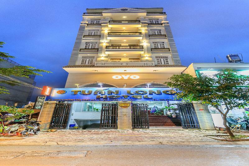 Oyo 130 Tuan Long Hotel مدينة هوشي منه المظهر الخارجي الصورة