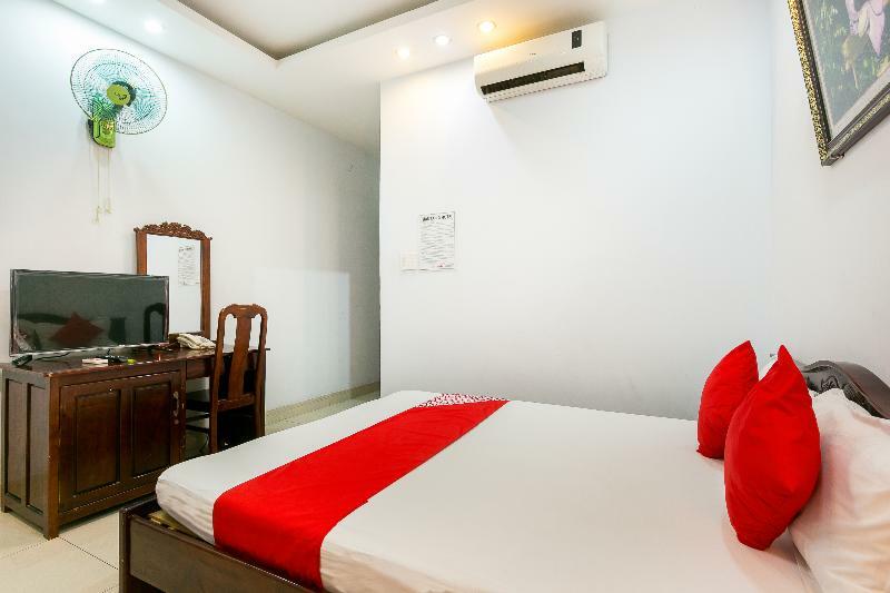 Oyo 130 Tuan Long Hotel مدينة هوشي منه المظهر الخارجي الصورة