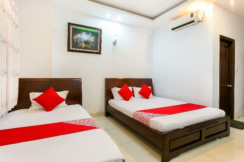 Oyo 130 Tuan Long Hotel مدينة هوشي منه المظهر الخارجي الصورة