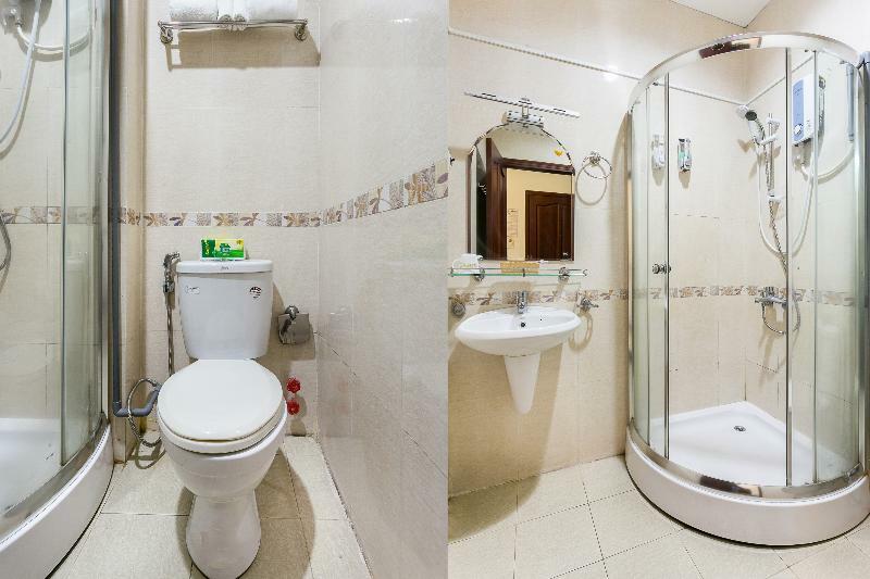 Oyo 130 Tuan Long Hotel مدينة هوشي منه المظهر الخارجي الصورة