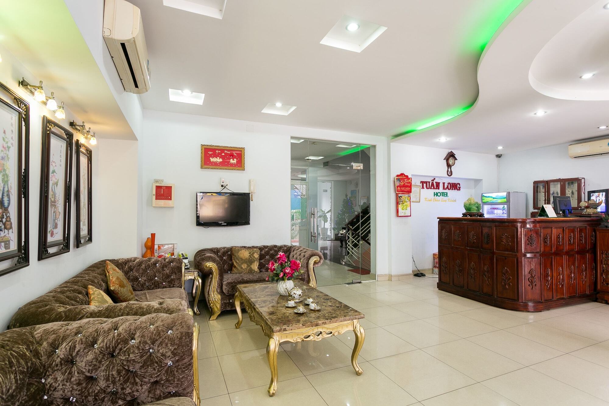 Oyo 130 Tuan Long Hotel مدينة هوشي منه المظهر الخارجي الصورة